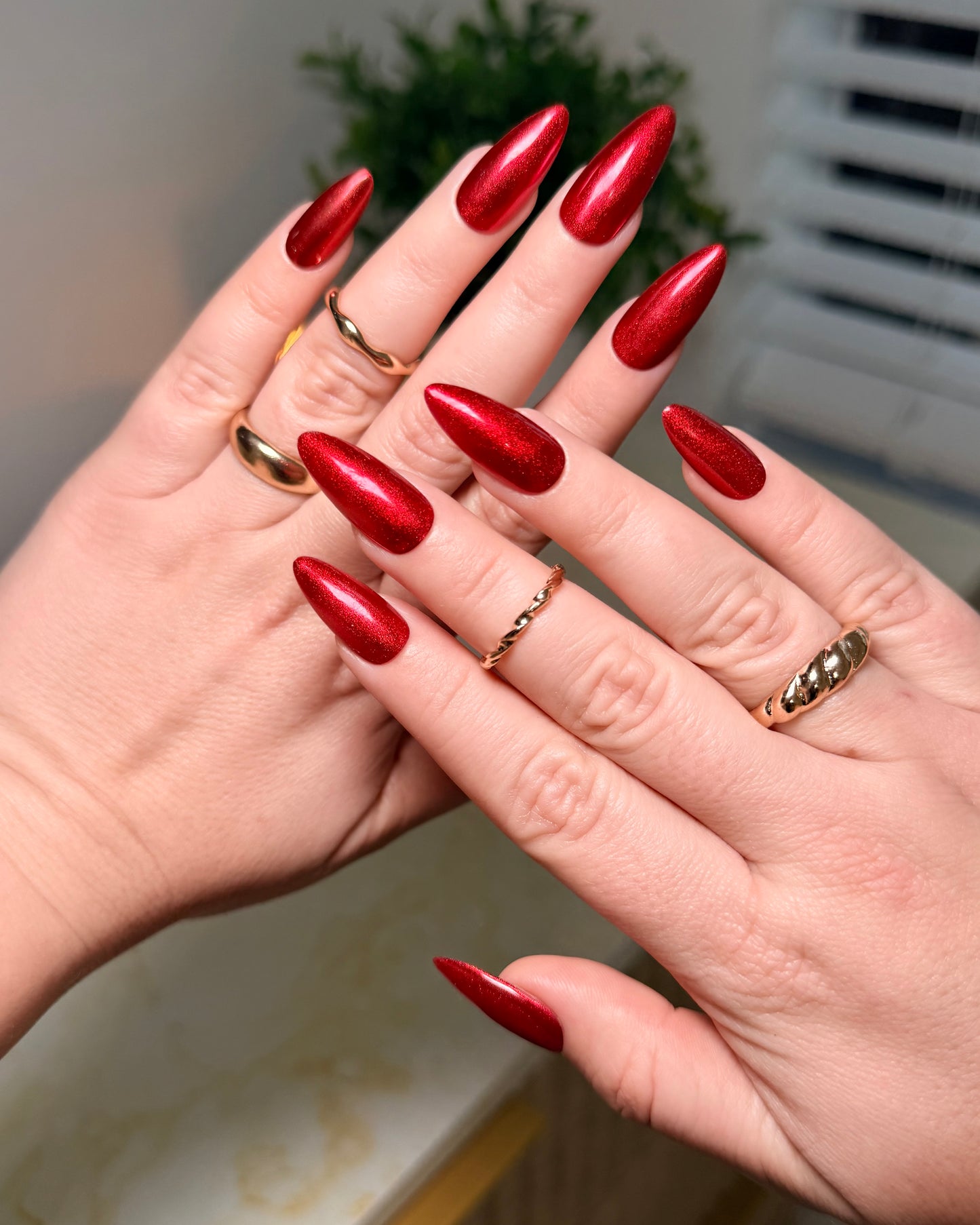 Simple  Metallic Red